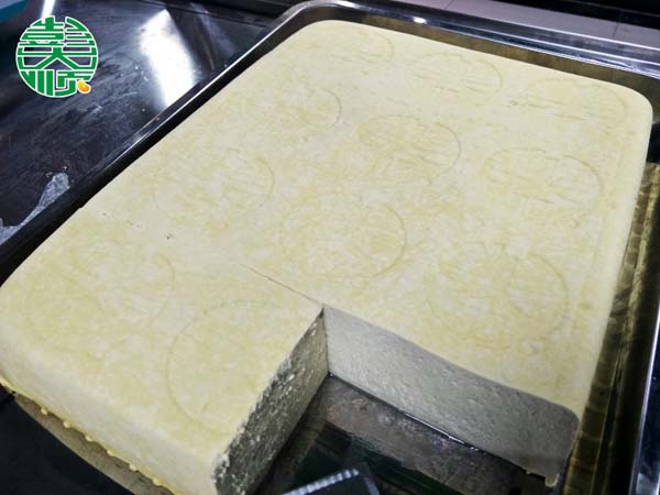 彭大順現磨豆腐坊現做的鹵水老豆腐