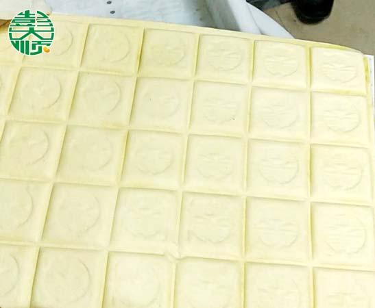 彭大順現磨豆腐坊制作的豆腐干產品